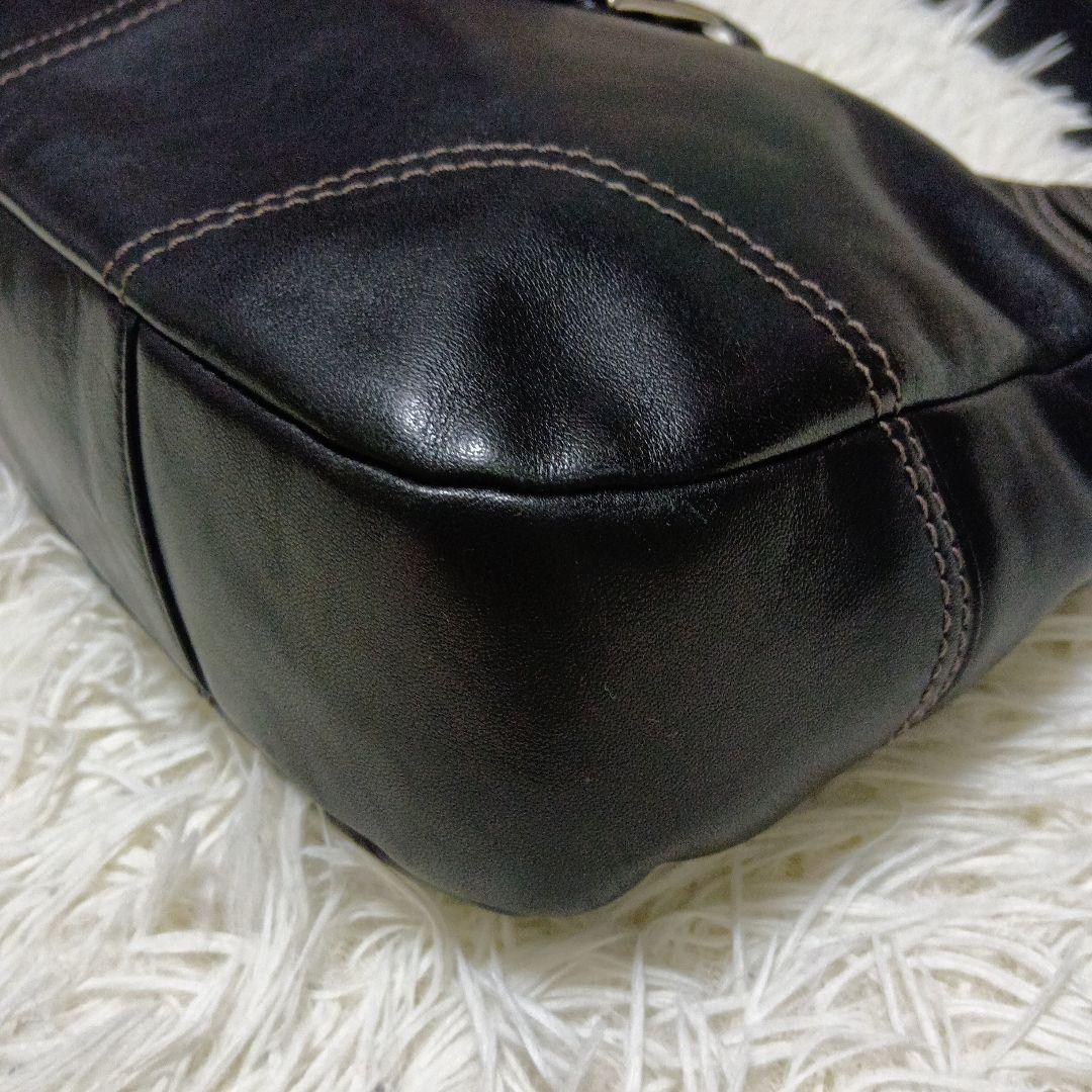 コーチ ワンショルダーバッグ ソーホー レザー チャーム ハーフムーン