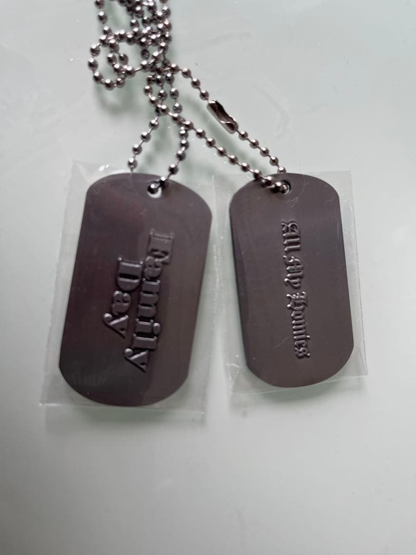 ZORN Family Day ドッグタグ 2個セット - メルカリ