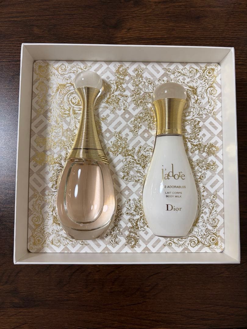 Christian Dior J'adoreセット - メルカリ