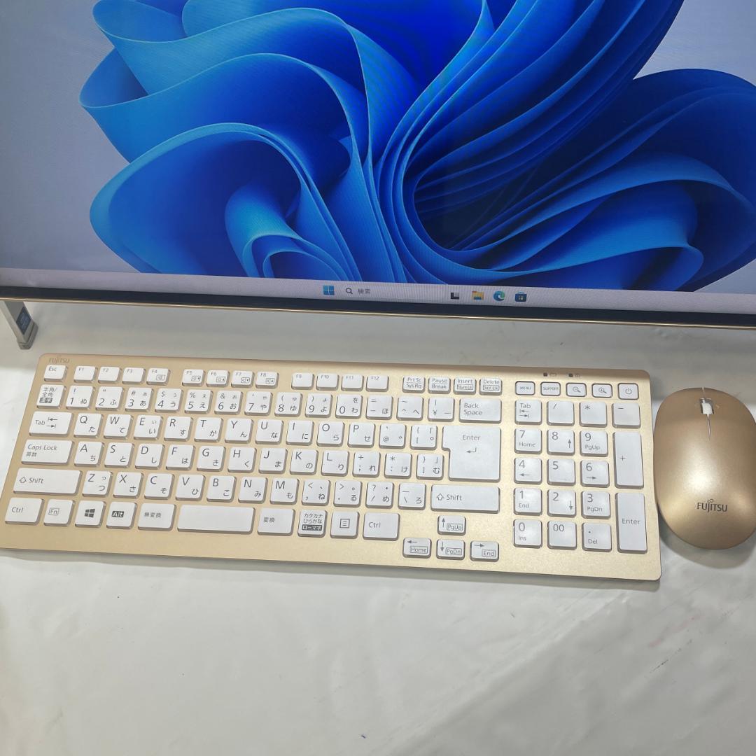 2398)FMV ESPRIMO i7 1TB ブルーレイ 美品 ゴールド富士通 Core i7