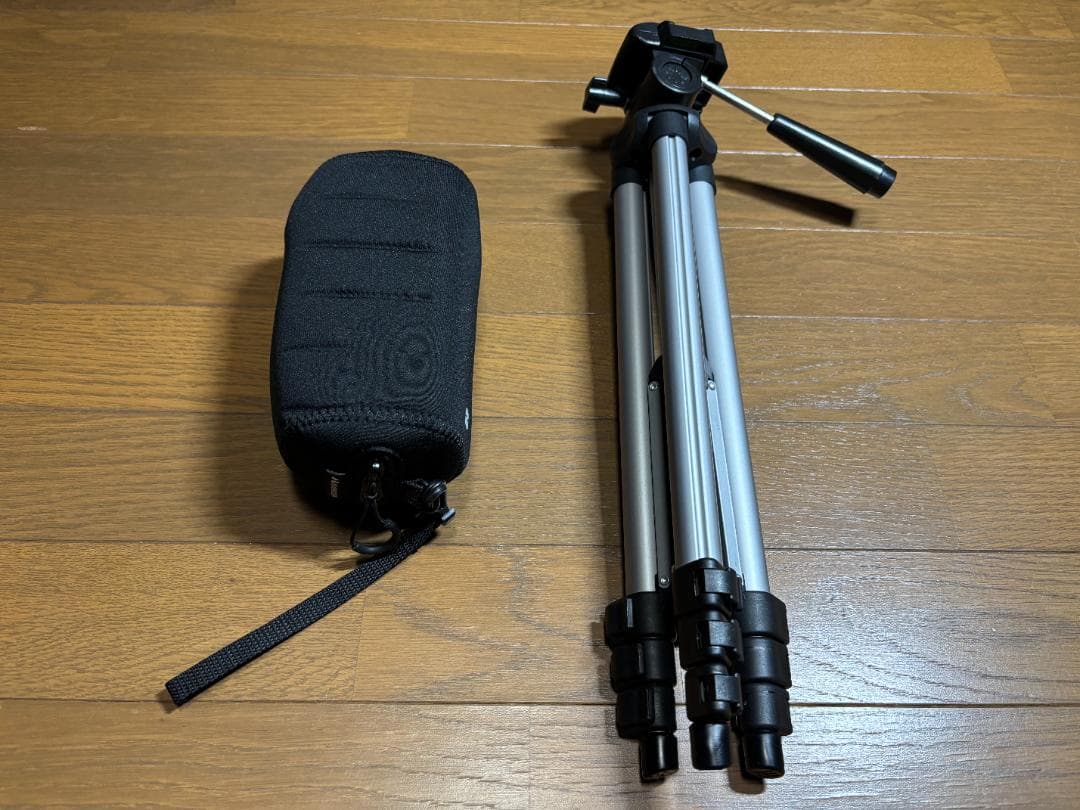 JVC ビデオカメラ GZ-RX670（ブルー）ポーチ・三脚付き