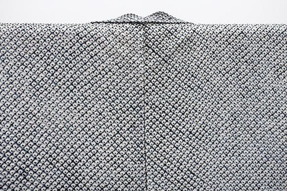 未使用品 訪問着 藤娘きぬたや 総絞り 黒 枝花 竹垣 身丈164cm 裄丈66