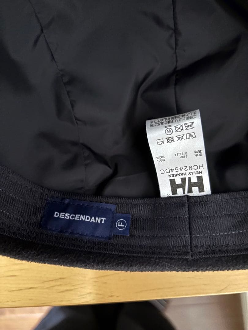 早い者勝ち】DESCENDANT x HELLY HANSEN VF フライト - メルカリ