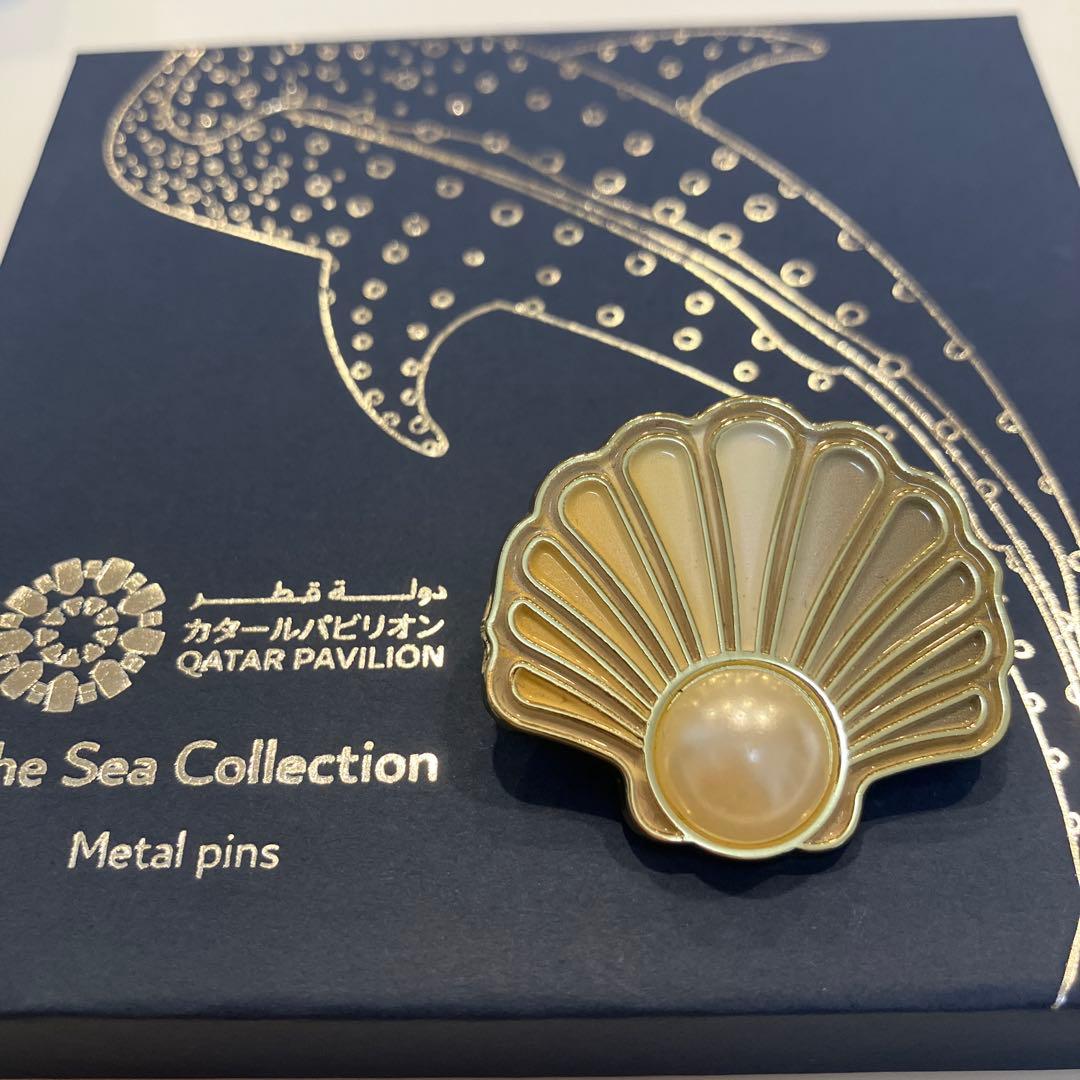 万博 カタール館 ピンバッジ 貝 カタールパビリオン - メルカリ