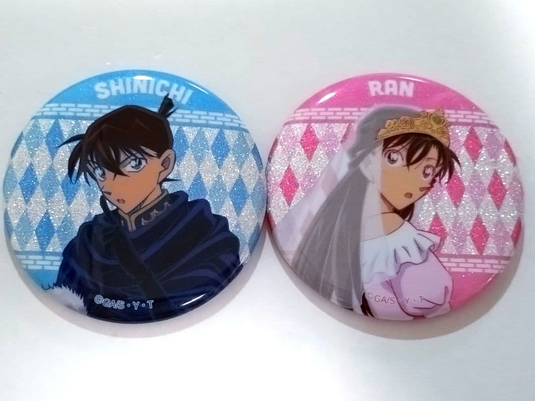 名探偵コナン コナンプラザ限定 缶バッジ 工藤新一 毛利蘭 シャッフル