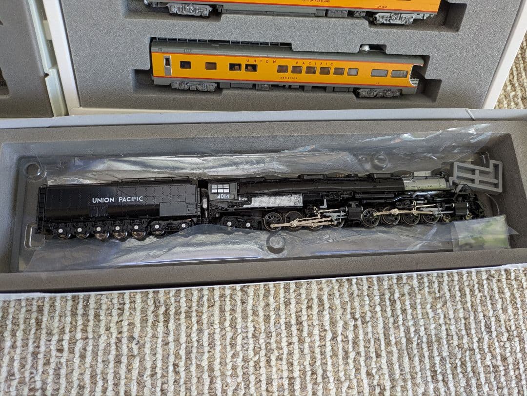 KATO UP ビッグボーイ 炭水車客車16両セット - メルカリ