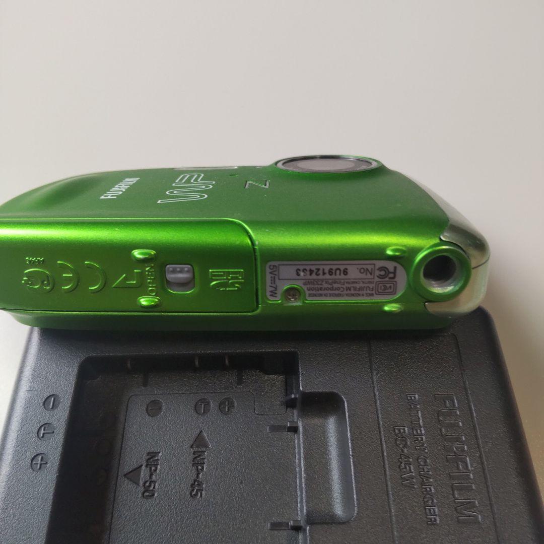 美品 FinePix Z33WP デジカメ 防水 トワイス モモ 愛用モデル - メルカリ