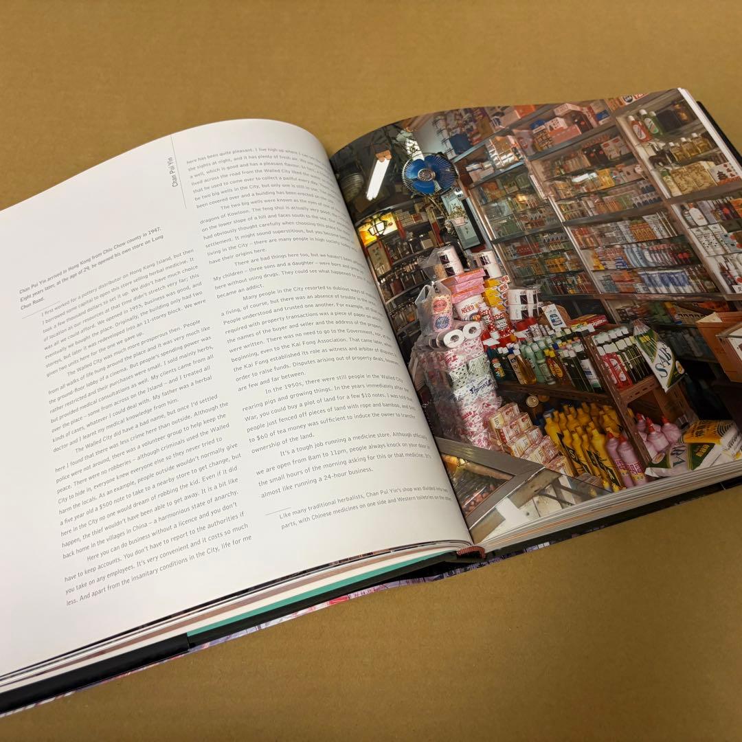 洋書】City of Darkness: Revisited 九龍城砦 写真集 - メルカリ