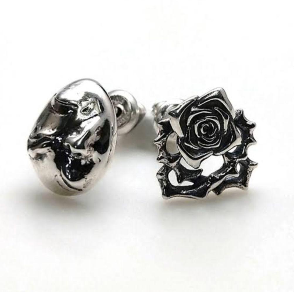 大ベルセルク展 シルバー ペアピアス ベヘリット&薔薇 新品 未使用 Amazon.co.jp: 大ベルセルク展 シルバー ペアピアス ベヘリット薔薇