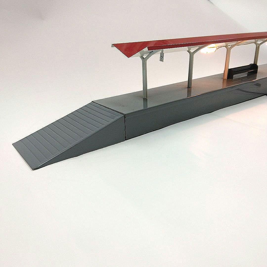 エンドウ 駅ホームNo.1 鉄道模型情景 照明付き HOゲージ 元箱付 希少品