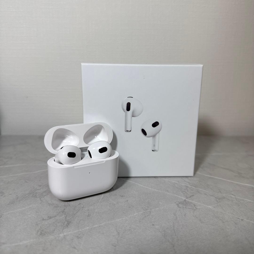 Apple AirPods 第3世代 本体 箱・付属品付き - メルカリ
