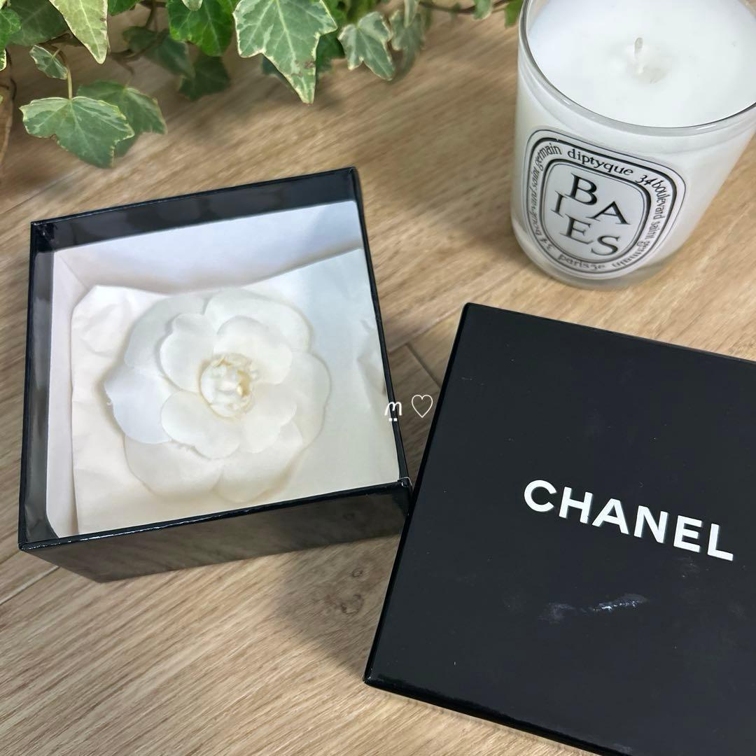 CHANELシャネル カメリアコサージュ ブローチ シルク ホワイト 卒業