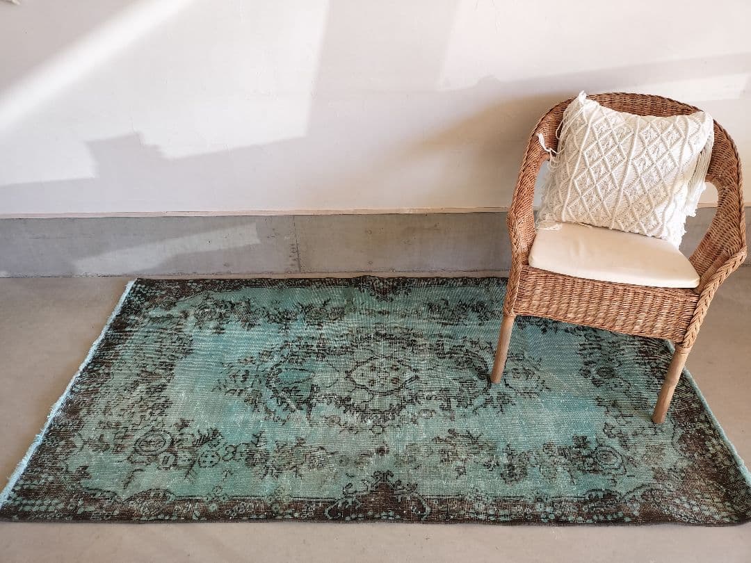 【最終価格】エメラルドグリーンオーバーダイ　ヴィンテージトルコラグ　No.581 最終価格】エメラルドグリーンオーバーダイ ヴィンテージトルコラグ No