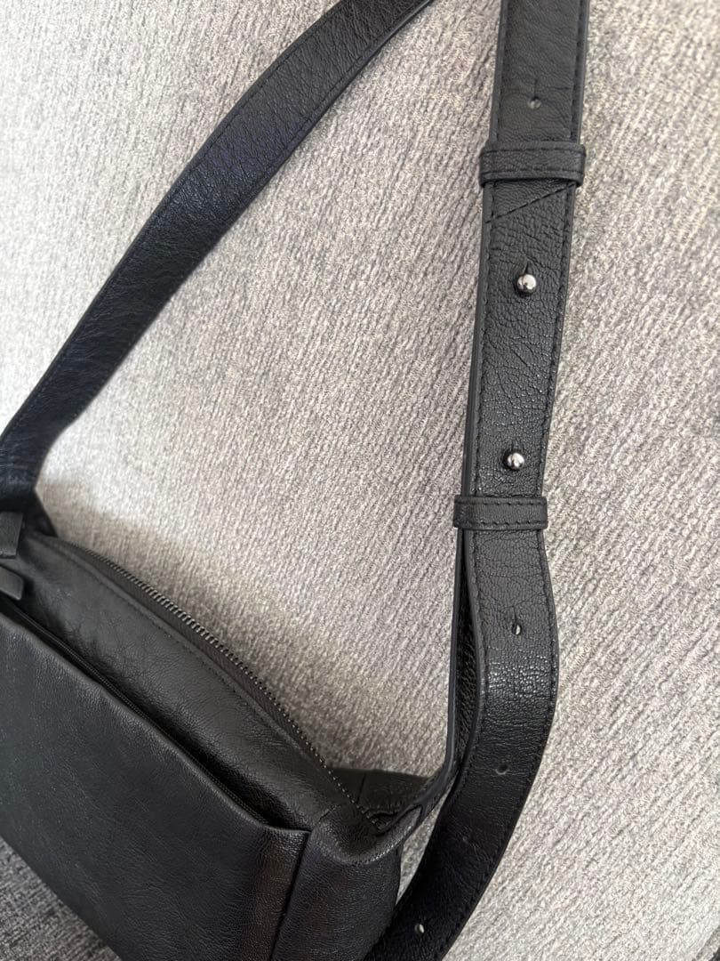 美品★イアパピオネ《本革/220g》ボックスショルダーバッグ