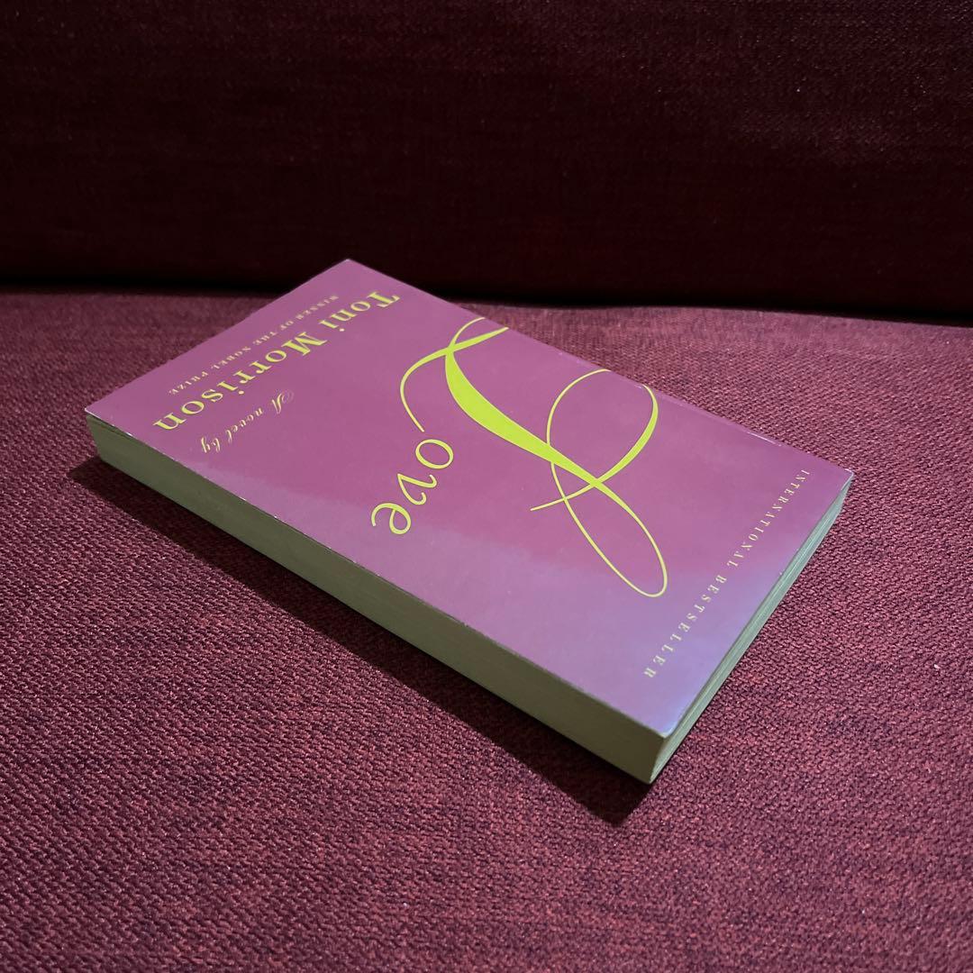 Love 」Toni Morrison 洋書 - メルカリ