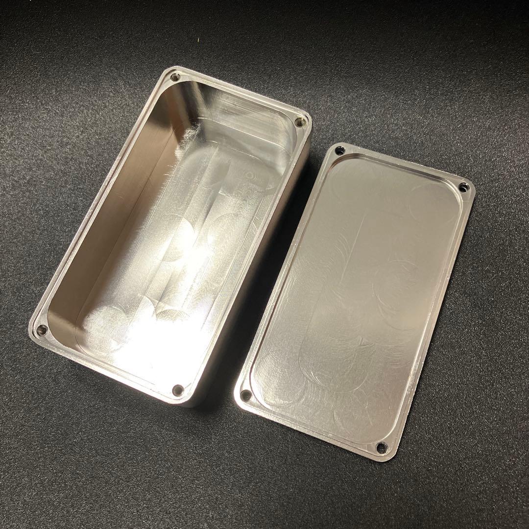 アルミ削り出し！自作エフェクター用ボックス アルミ削り出し！自作エフェクター用ボックス - メルカリ