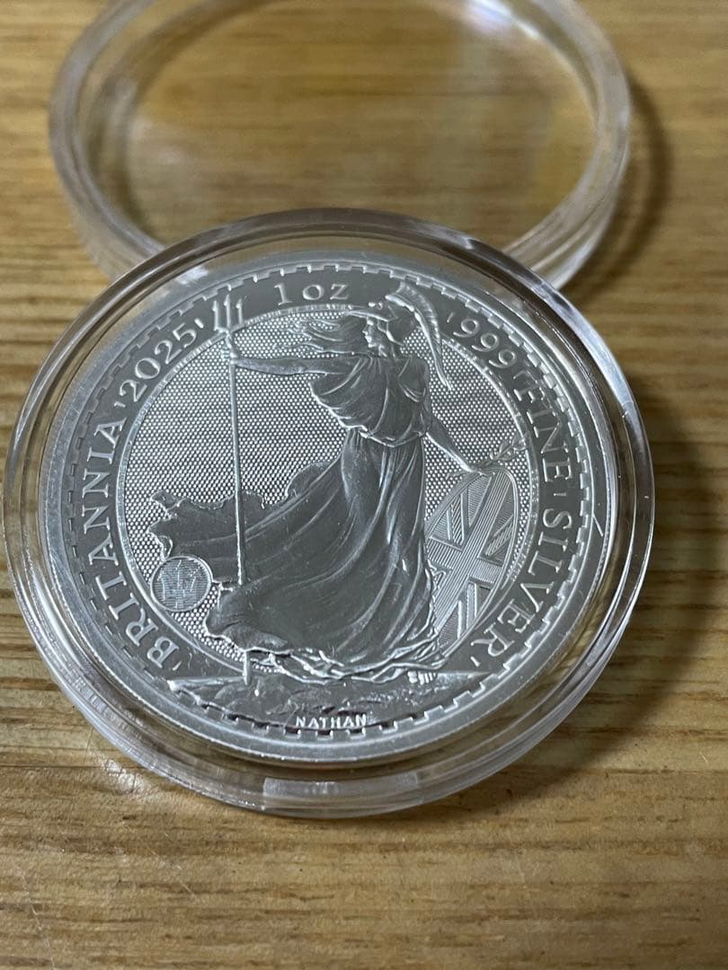 ブリタニア銀貨1オンス999純銀