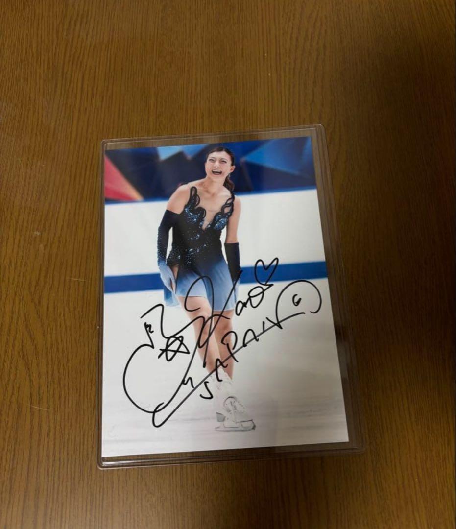 フィギュアスケート 坂本花織直筆サイン写真① 2L - メルカリ
