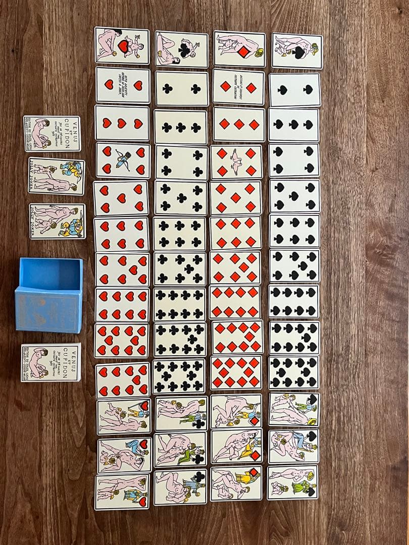 希少　イタリア製トランプ　1985年ヴィンテージ調ヴィーナスとキューピッド柄 希少 イタリア製トランプ 1985年ヴィンテージ調ヴィーナスと