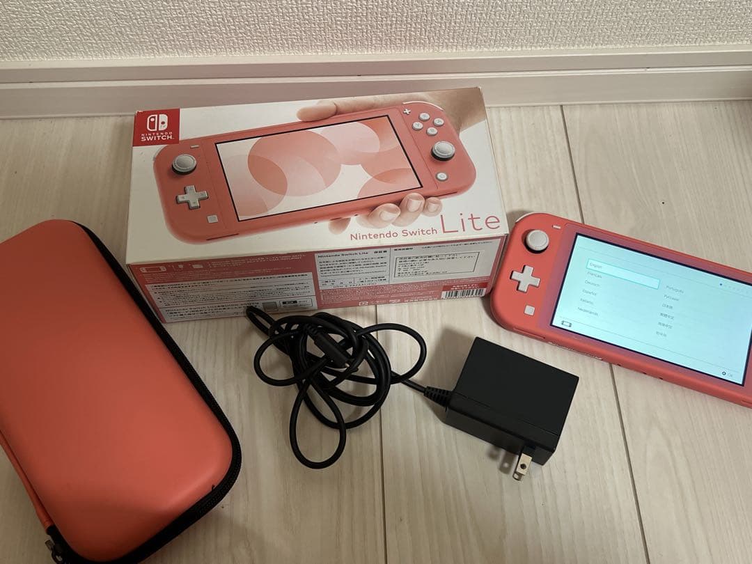 Nintendo Switch Liteコーラル本体 Nintendo Switch Lite Console, Coral, Handheld Portable Gaming