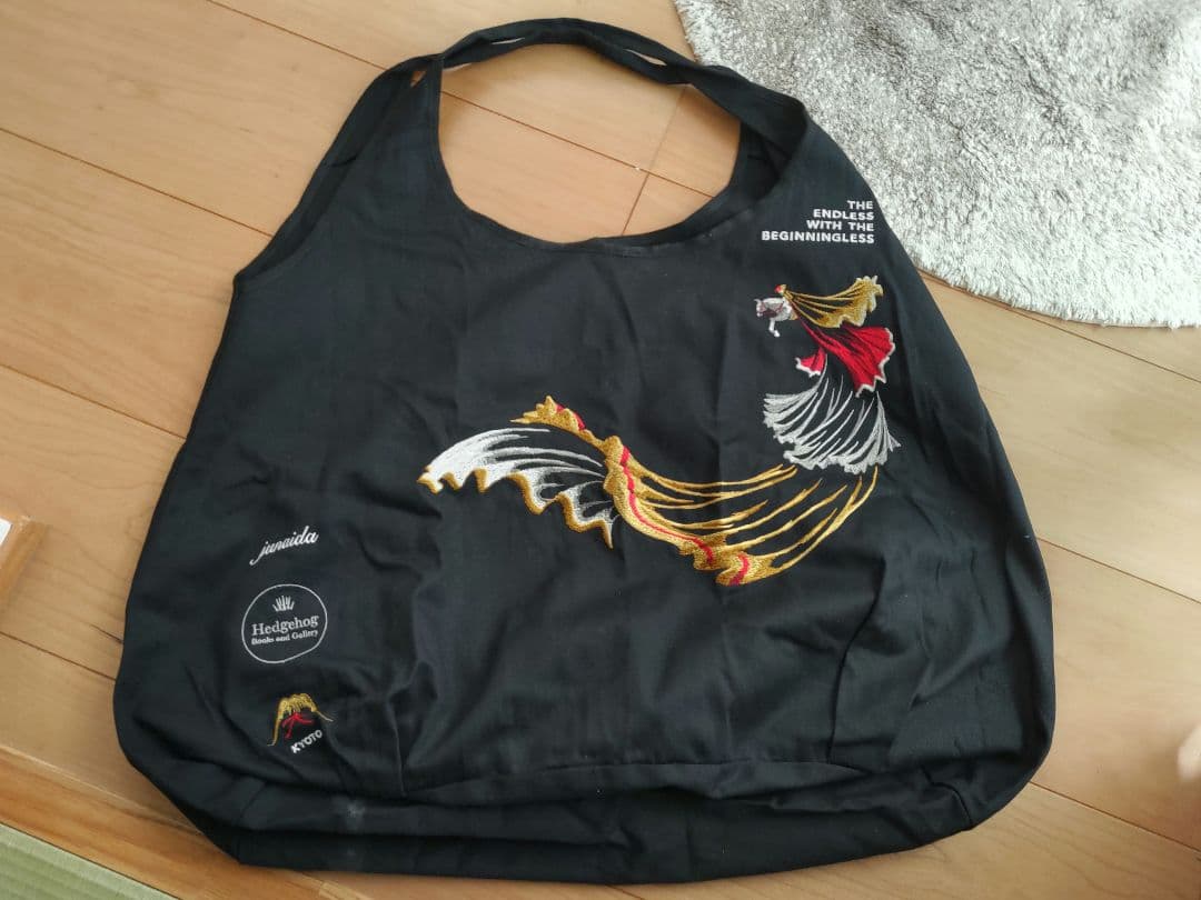 Junaida　Hedgehog 刺繍ショッピングバッグ junaida.com » THE ENDLESS WITH THE BEGINNINGLESS 刺繍バッグ
