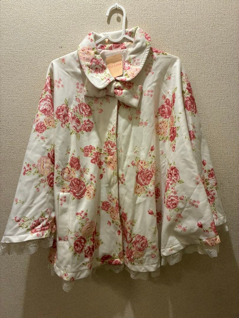 LIZ LISA 花柄ポンチョ タグ付き LIZ LISA - リズリサ 花柄ポンチョの通販 by MayuYamada's shop