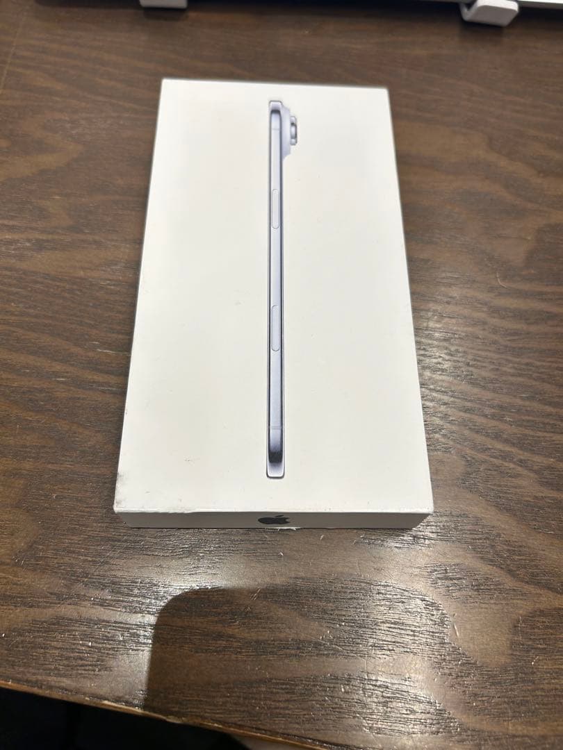 iPhone 本体 未使用 充電ケーブル付き jm-mobile_jm001212