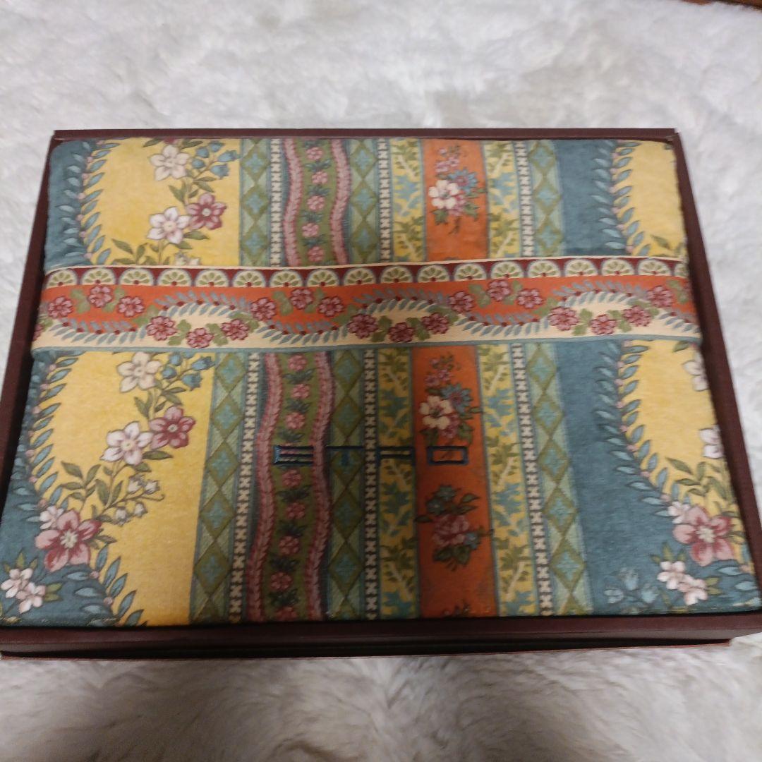 エトロ　タオルケット Yahoo!オークション -「etro タオルケット」の落札相場・落札価格