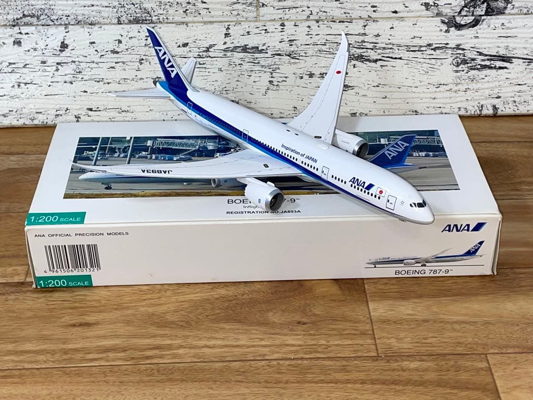美品1/200 全日空 B787-9 1/200 NH20132 JA893A