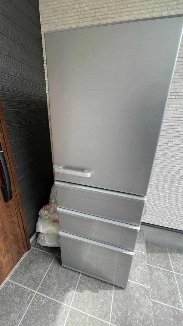 【美品】AQUA 冷凍冷蔵庫 アクア 冷蔵庫 262L 右開き 3ドア 幅60cm スタイリッシュデザイン