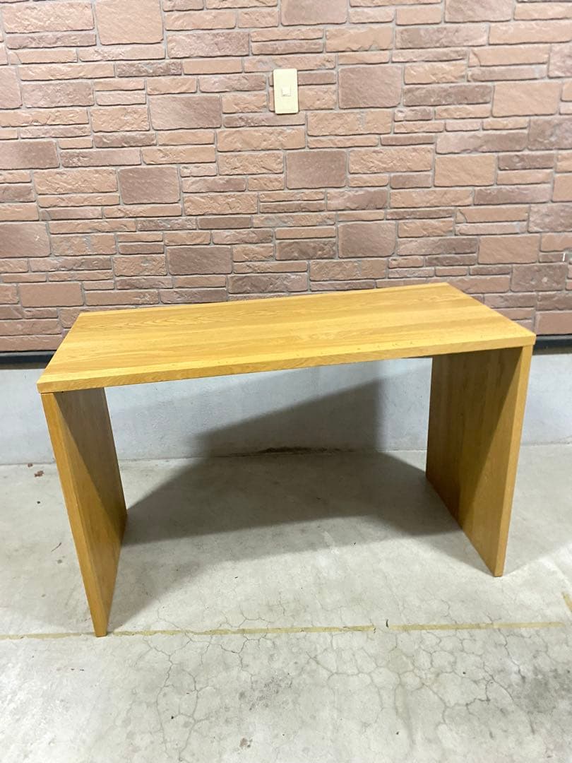【さくら】無印良品 無垢材　デスク オーク材 W110cm 無印良品 無垢材デスク・オーク材 - 通販 | 家具とインテリアの通販