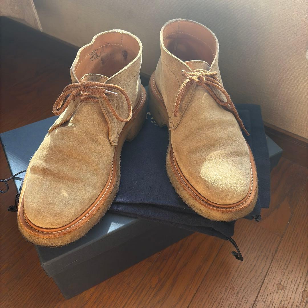 Tricker's SAND SUEDE デザートブーツ / ボーイズマーケット - メルカリ