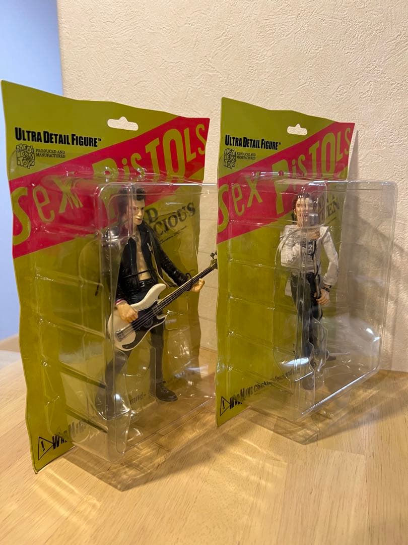 メディコムトイ セックスピストルズ フィギュア シドヴィシャス