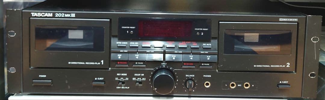 ■■【1997年】TASCAM 202 MKIII カセットデッキ Tascam 202 MKIII Professional Dual Cassette Deck – Dual-Well