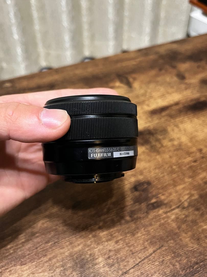 Fujinon XC 15-45mm f/3.5-5.6 ズームレンズ