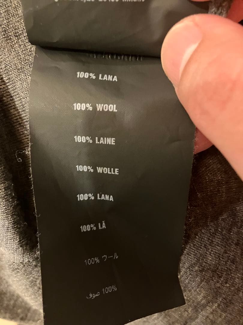 PRADA Vネックニット イタリア製 ブラウン×グレー - メルカリ