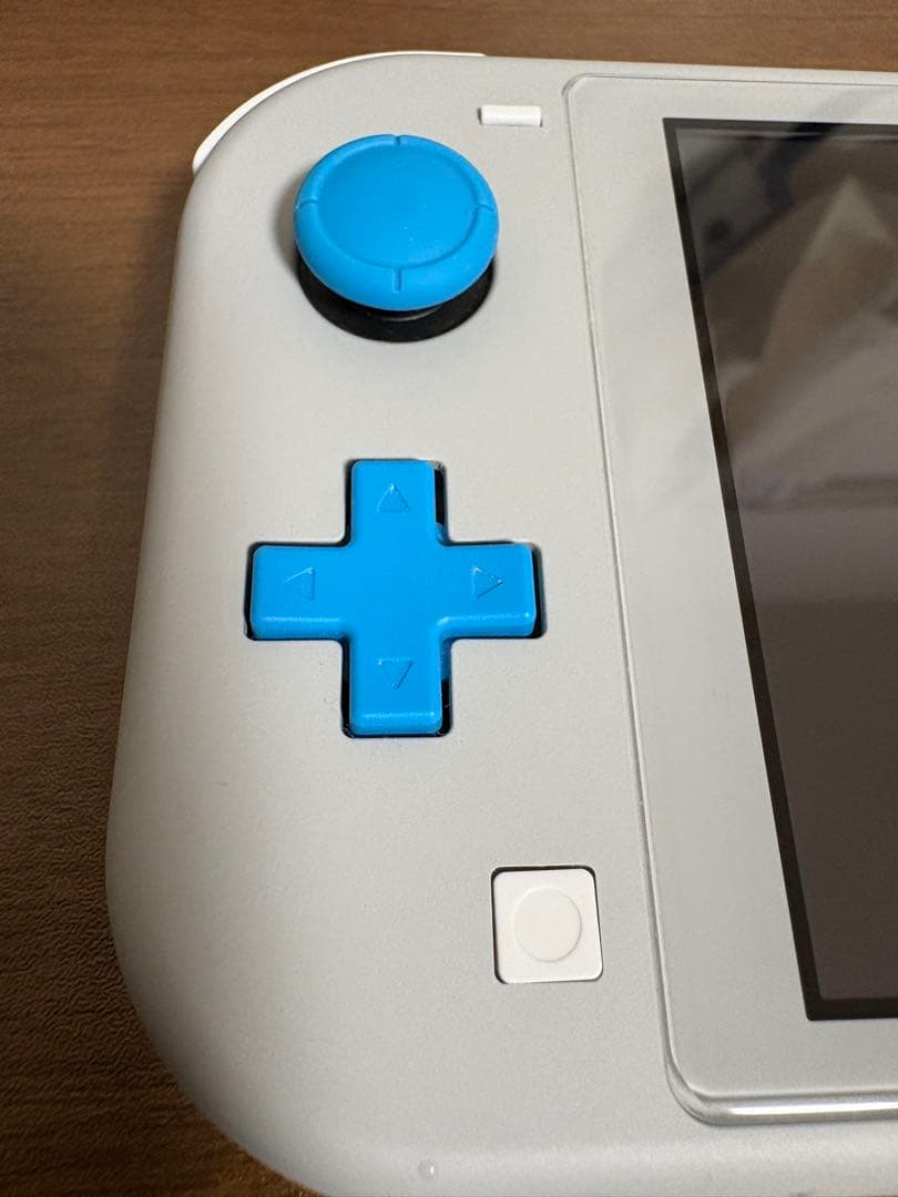 ニンテンドースイッチライト 合馬公式アカウント2様 - メルカリ