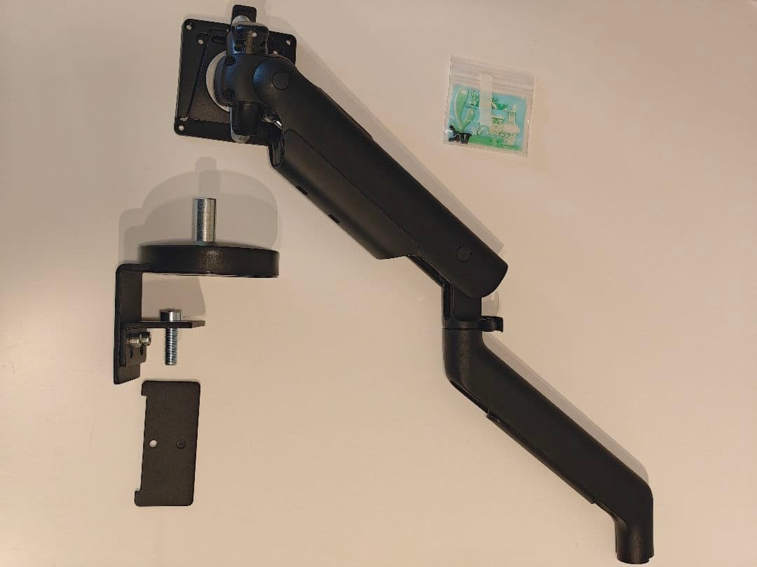 ハーマンミラー Flo X 大型／曲面モニター対応モニターアーム フローX モニターアーム│ハーマンミラーストア