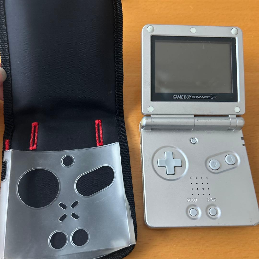 ゲームボーイアドバンスSP グレー 充電器、アダプタ、ケース付き