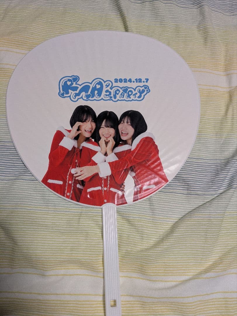 ろこまこあこ ろむぱ あこちゃん うちわ - メルカリ