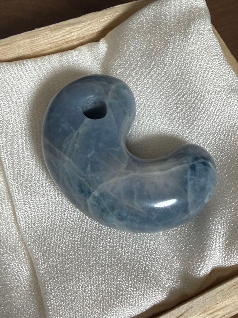 【55g】糸魚川翡翠 コン沢 青翡翠 入コン沢 勾玉 ひすい 大勾玉 000000002016-01.jpg?size=m&w=