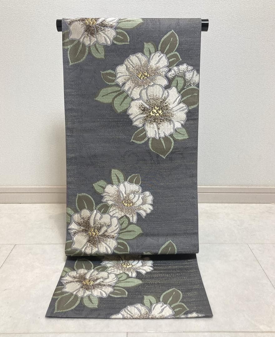 唐織り 金通し 椿 唐花 正絹 金糸 袋帯 黒 グレー 白 緑 709 - メルカリ