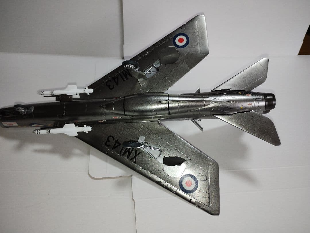 Amazon プラモデル完成機 1/48 E.E.ライトニングF1