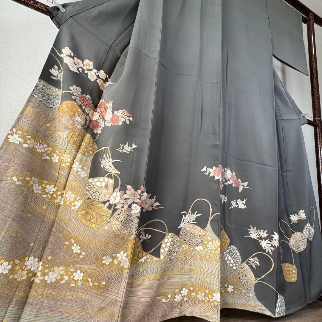 超美品 正絹 袷 現代 広襟 色留袖 着物 164裄64 グレー 一紋 刺繍