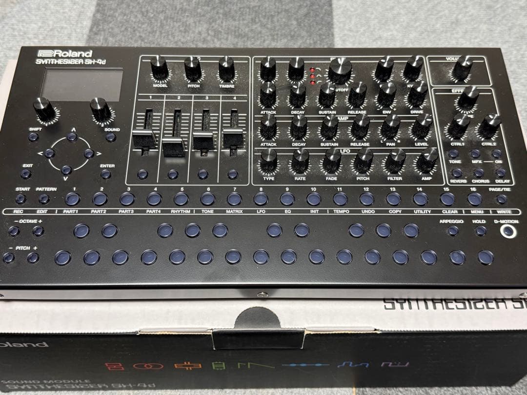 Roland SH-4d シンセサイザー Roland - SH-4d | Synthesizer