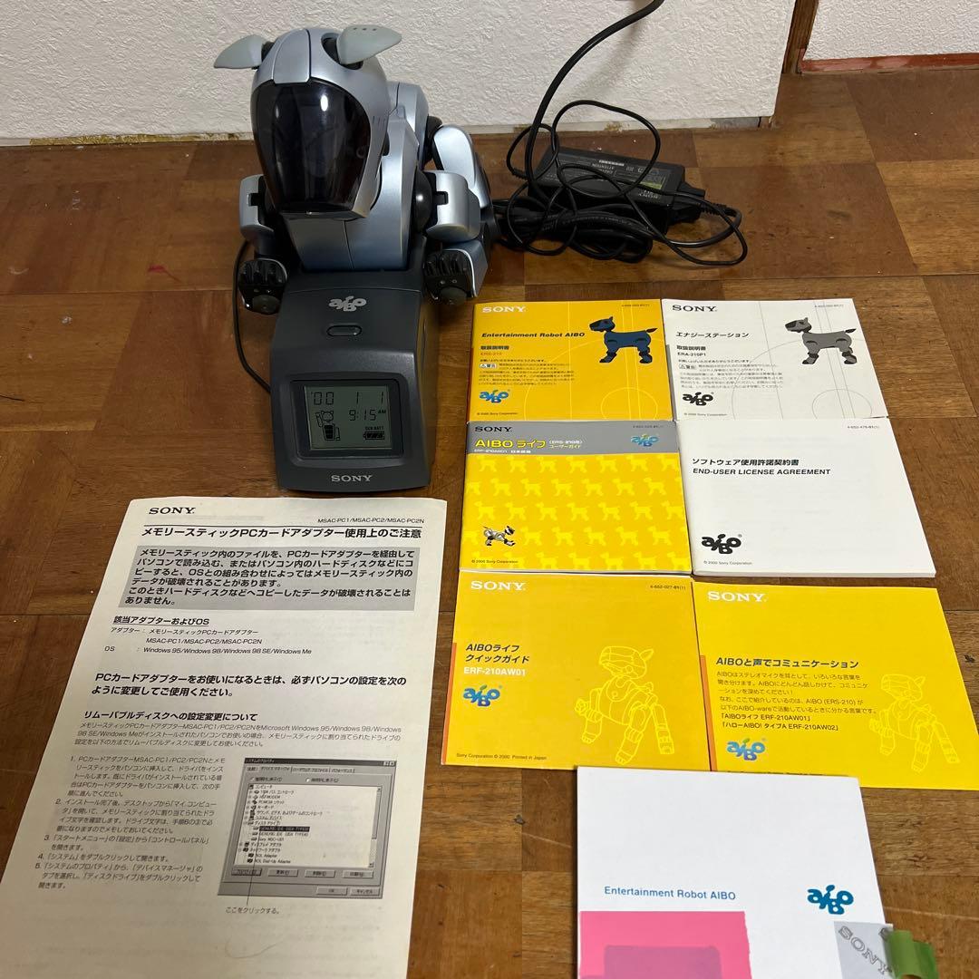 ジャンク品SONY AIBO ERS-210 Junk Gold Aibo ERS-210 Sony w/Box w/Memory w/Pink Ball No Tested