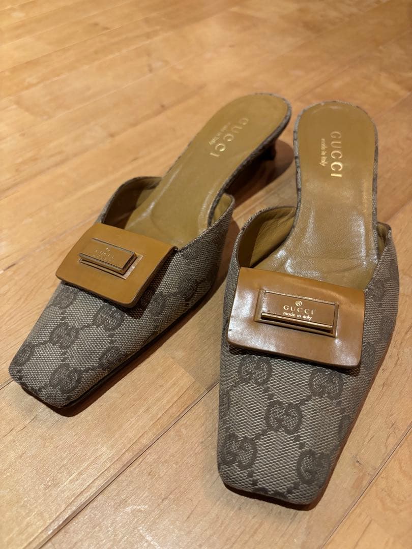 GUCCI スリッパタイプミュール ブラウン系 r0124378100-1.jpg