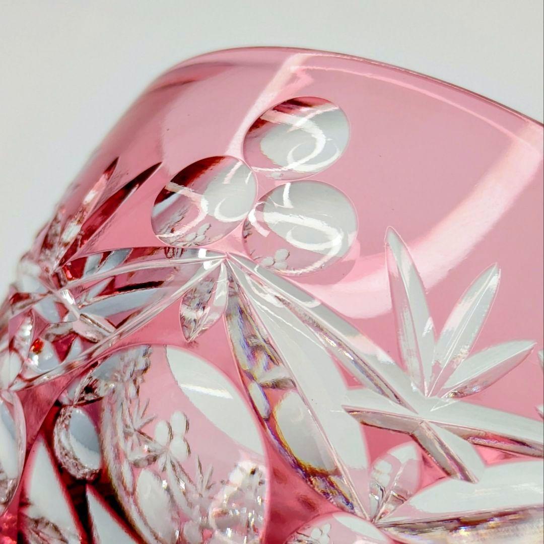 江戸切子　篠崎硝子工芸　金赤色被　ぐい呑み　銘 ″ 三ツ玉 ″【篠崎 清一 作】