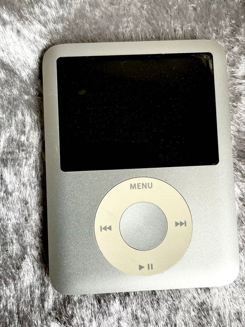 Apple iPod nano 第3世代 8GB USBケーブル付 - メルカリ