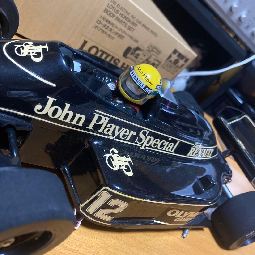 ロータス97-98位です、シャーシ付けます、(元はロータス99Tのカウル